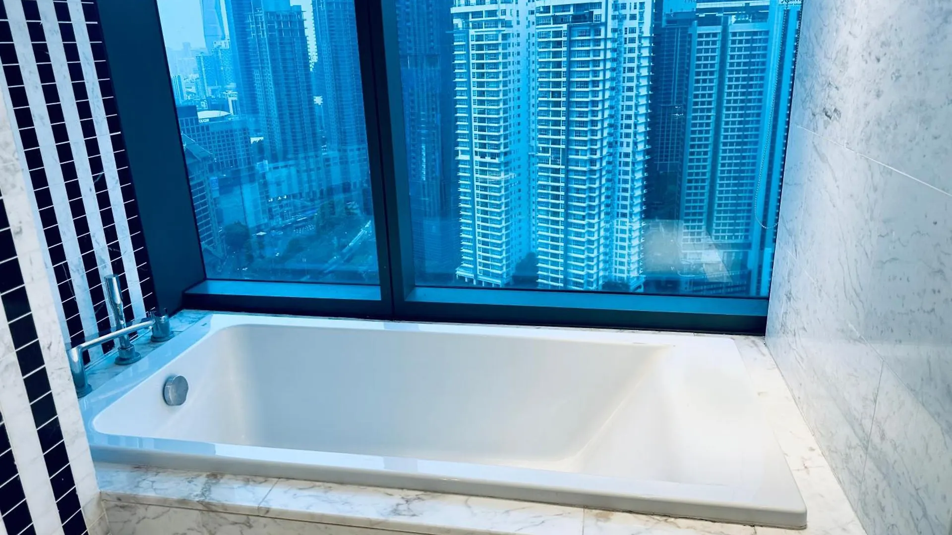 Appartamento Eaton Residences KL By Cozy Stay Kuala Lumpur Malesia
